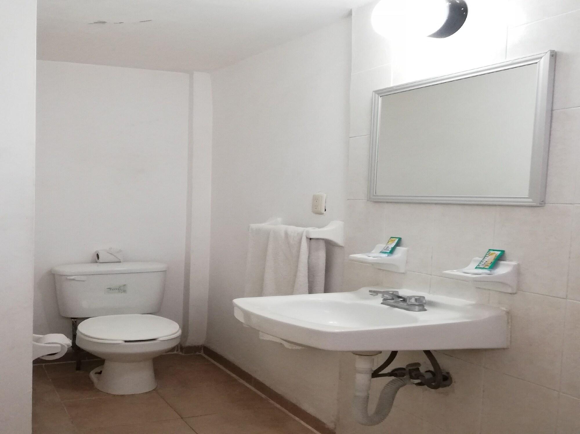 Oyo Hotel Casa Real マテワラ エクステリア 写真
