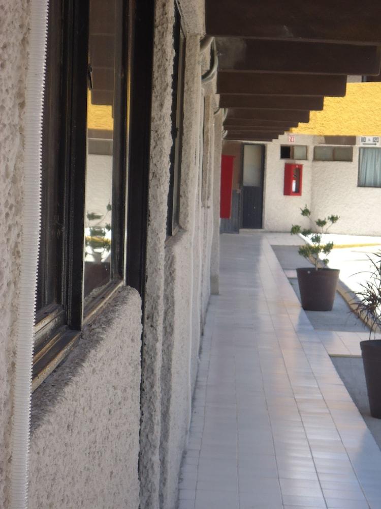 Oyo Hotel Casa Real マテワラ エクステリア 写真